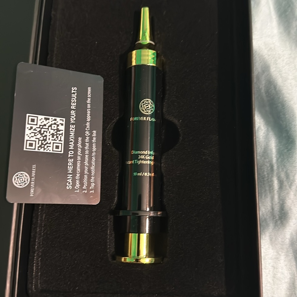 Forever Flawless Diamond Infused 24K Gold instant tightening complex - Picture 4 of 6